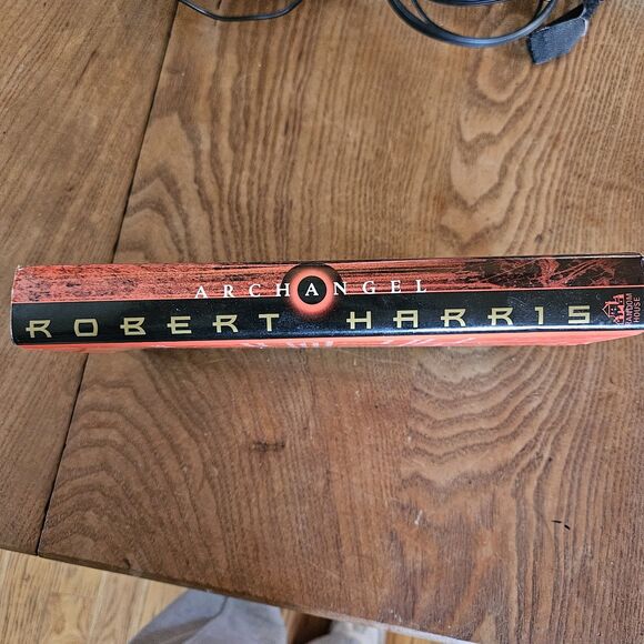 Archangel by Robert Harris (1999, Hardcover) - Picture 3 of 5